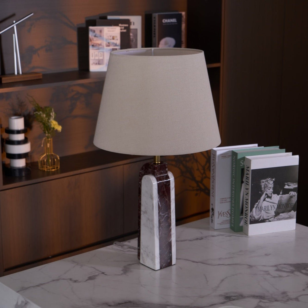 Jovix-moderni marmoripöytävalaisin