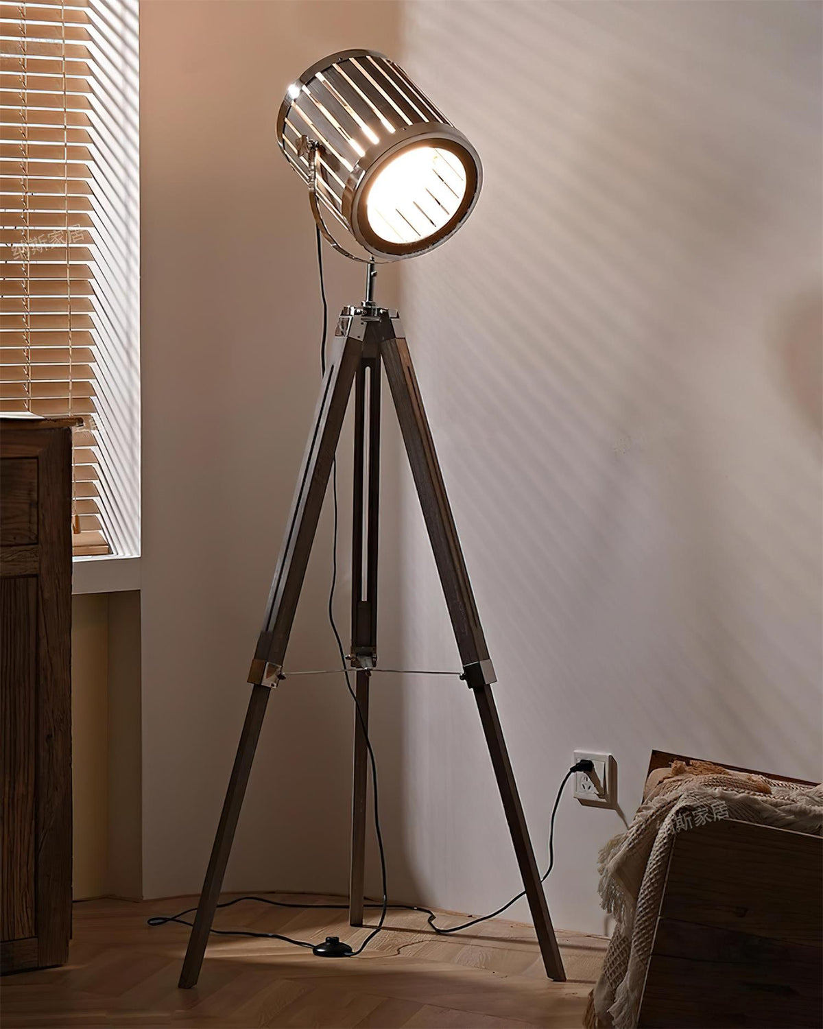 Lioroielle golvlampa