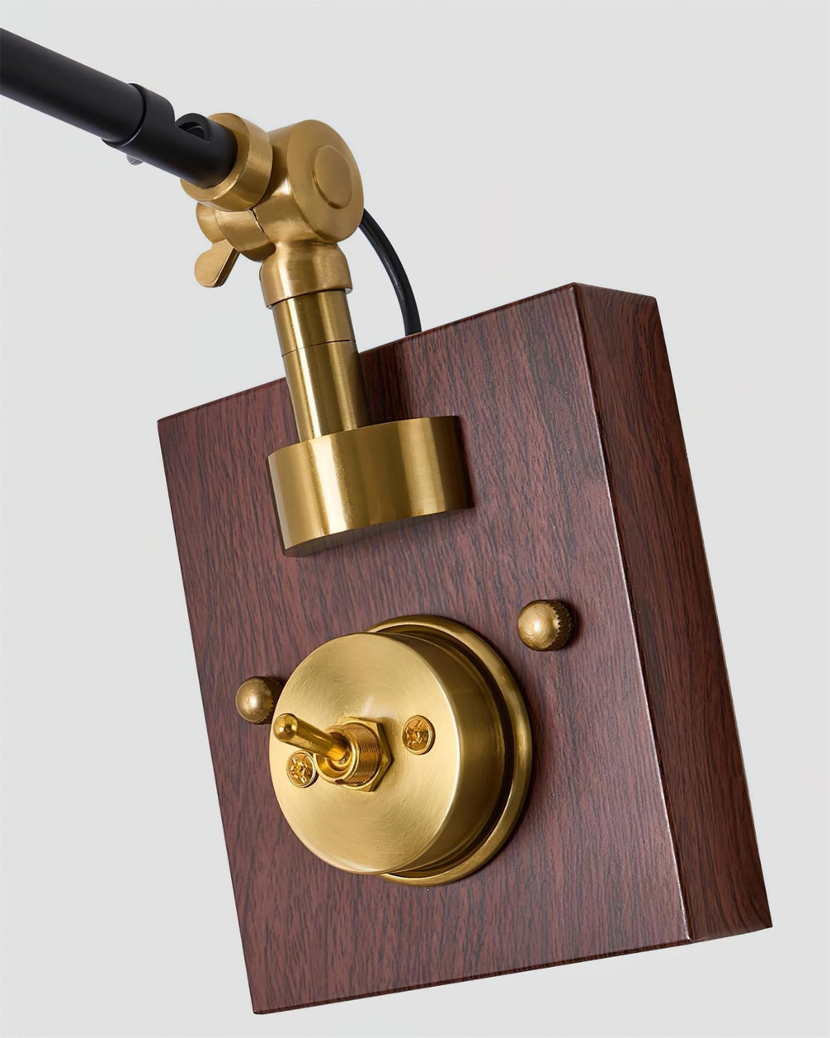 Orsela vägglampa