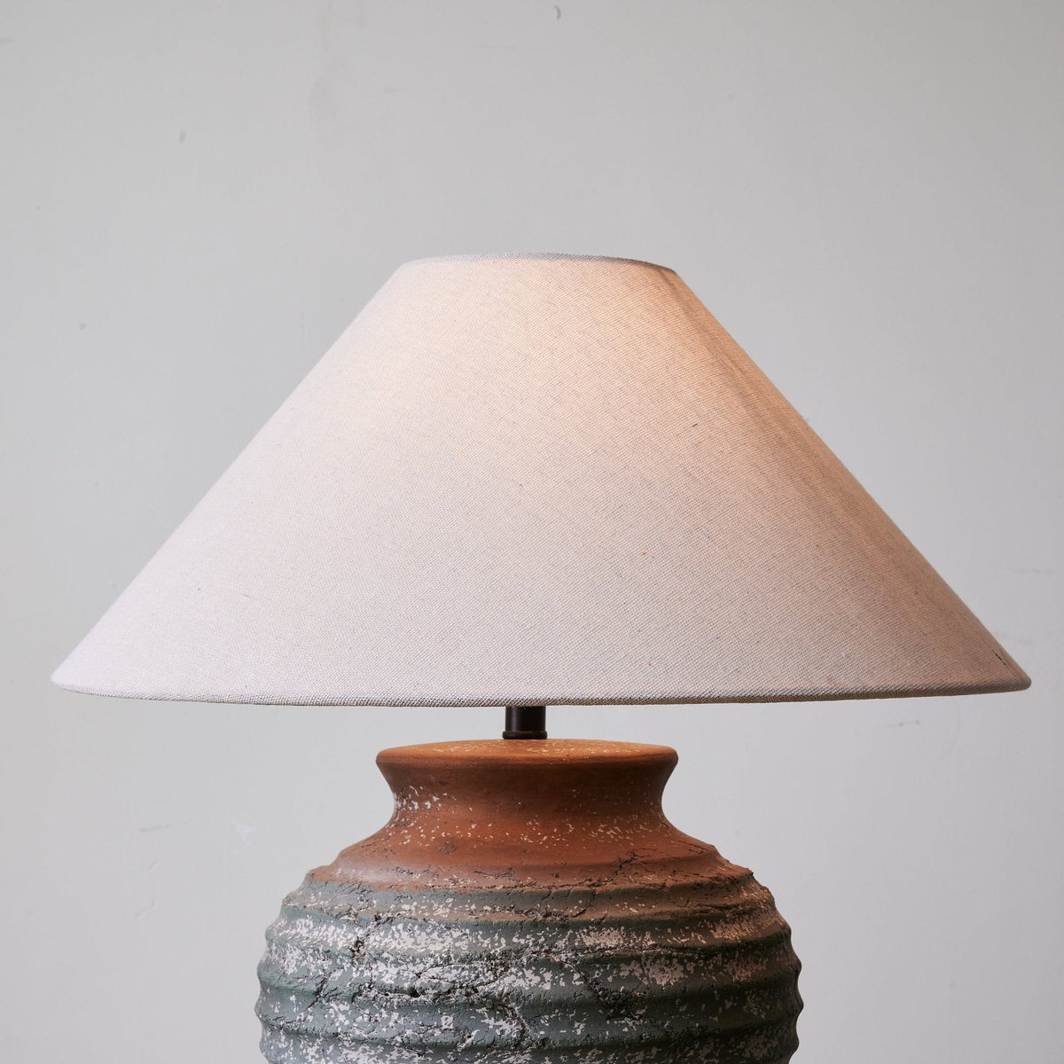 Rax traditionell bordslampa i tyg
