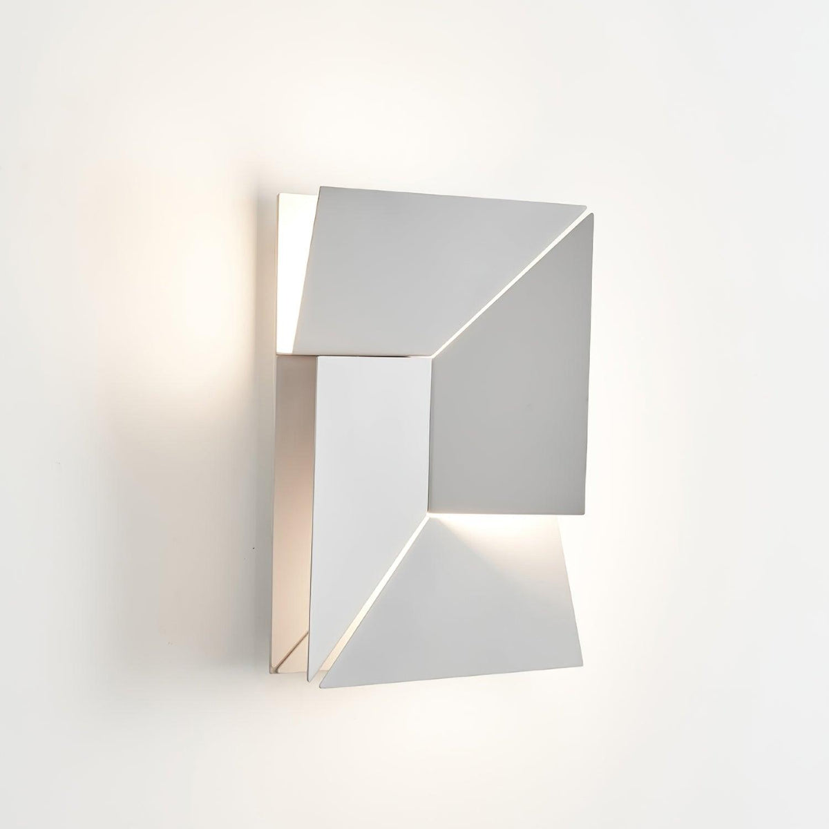 Væglampe med 3D-geometriske paneler, lagdelt lyskunst, fjernbetjent dæmpning, moderne