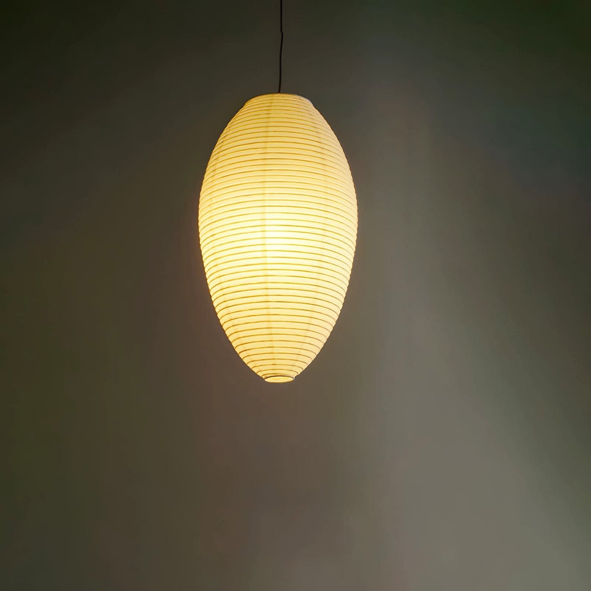 Myraean moderni minimalistinen wabi-tyylinen kastanjanruskea paperi-bambu-riippuvalaisin