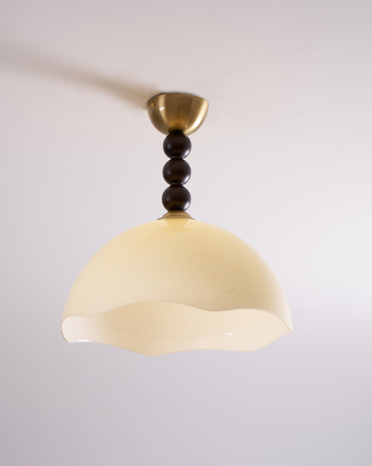 Amberis vintage loftslampe i ravfarvet glas