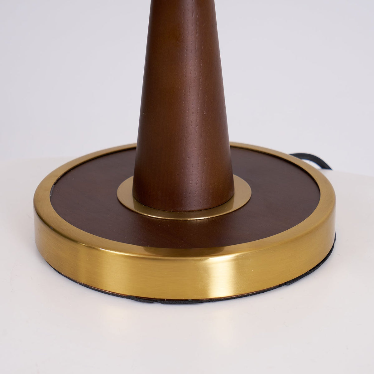 Rivaeria Table Lamp
