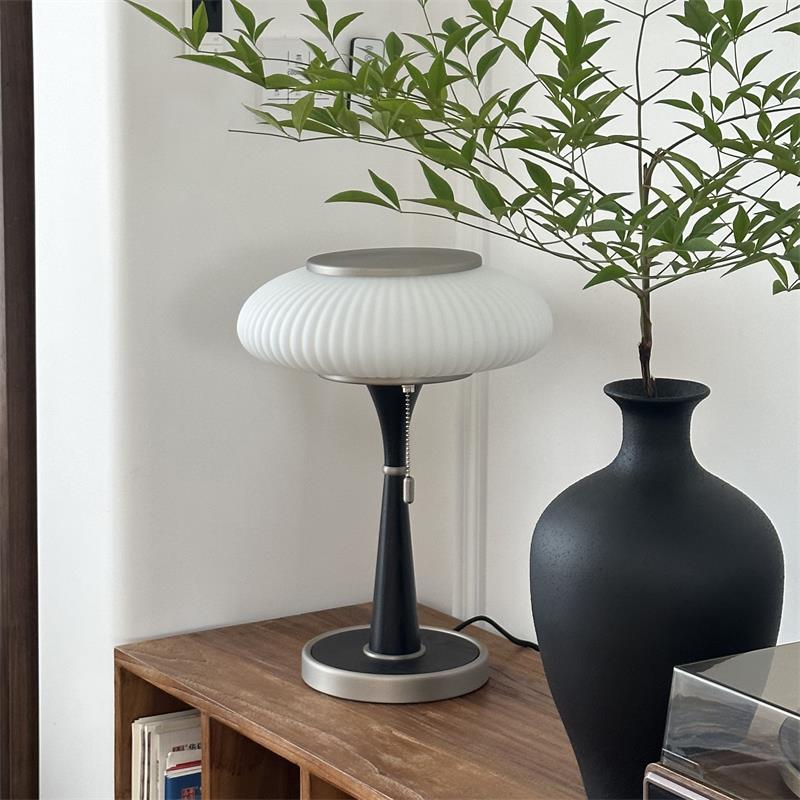 Rivaeria Table Lamp