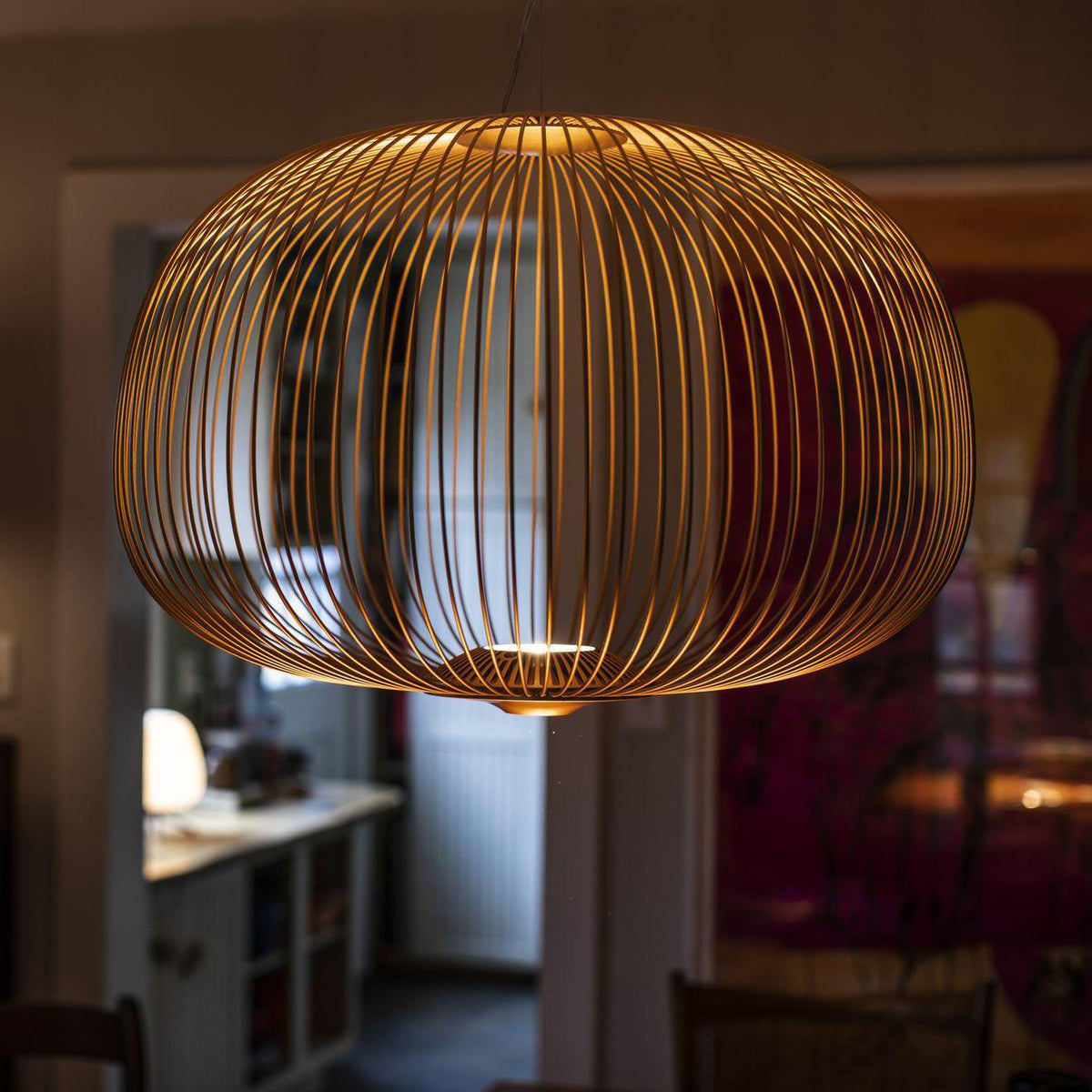 Lumio let pendellampe med egerbur