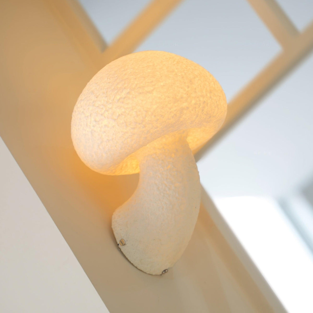 Loppy Wall Lamp