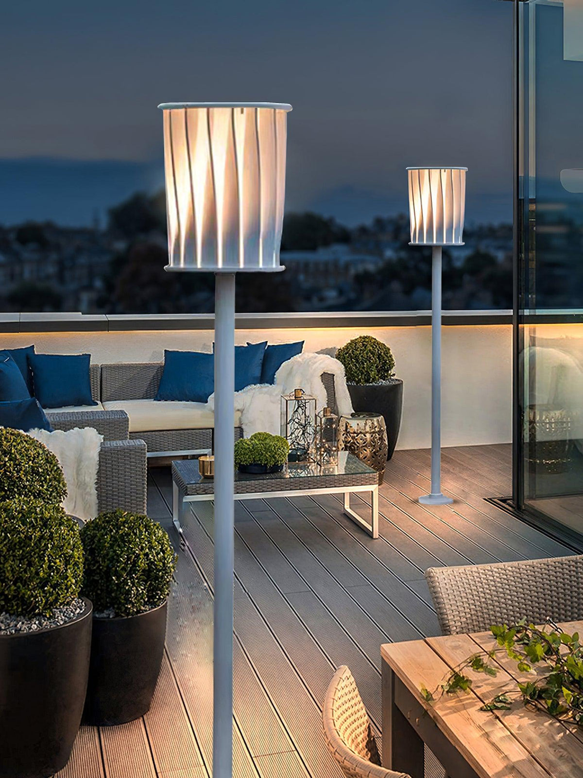 Flare Moderne udendørslampe i aluminium