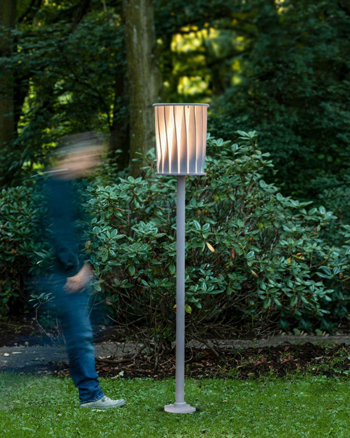 Flare Moderne udendørslampe i aluminium