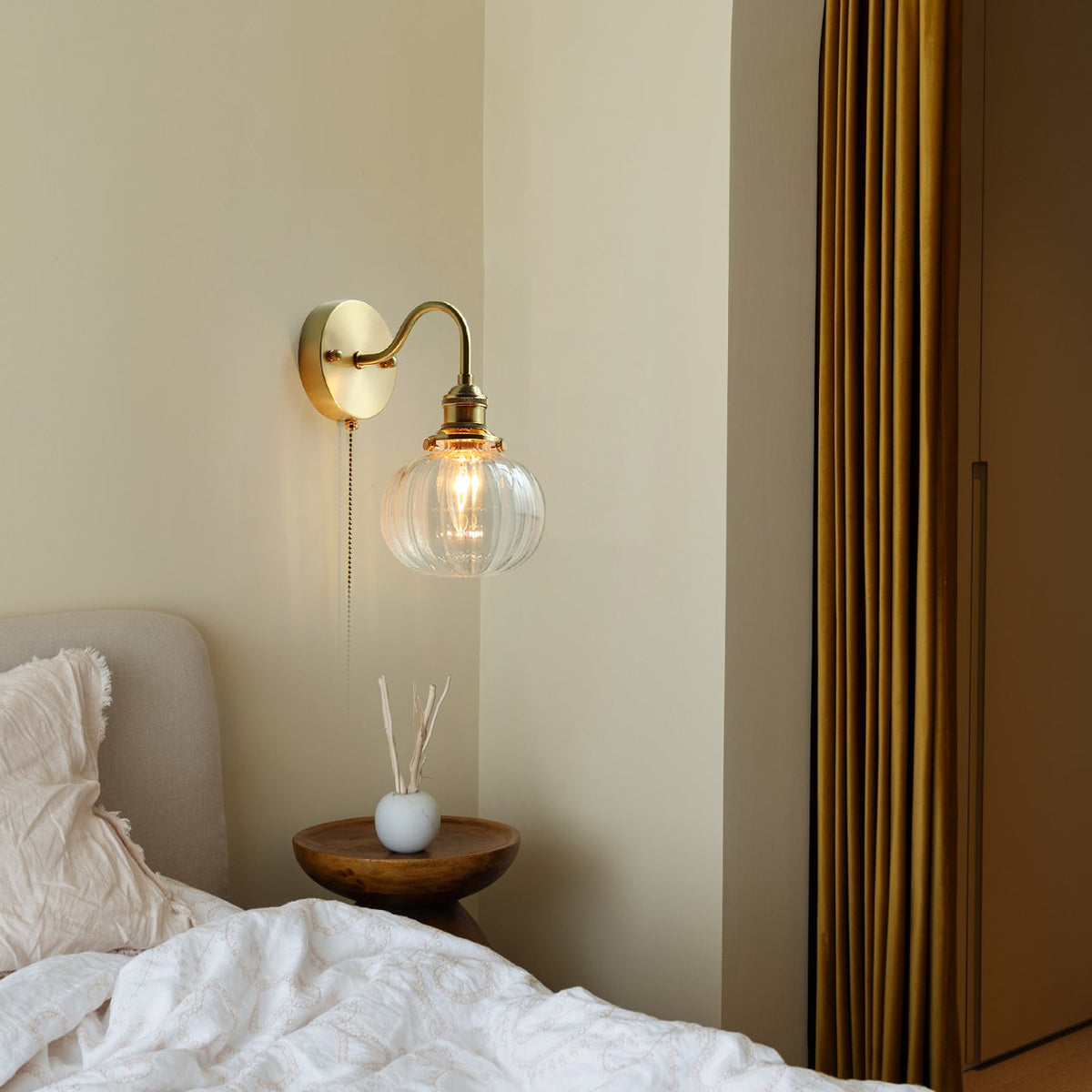 June vintagevägglampa i glas