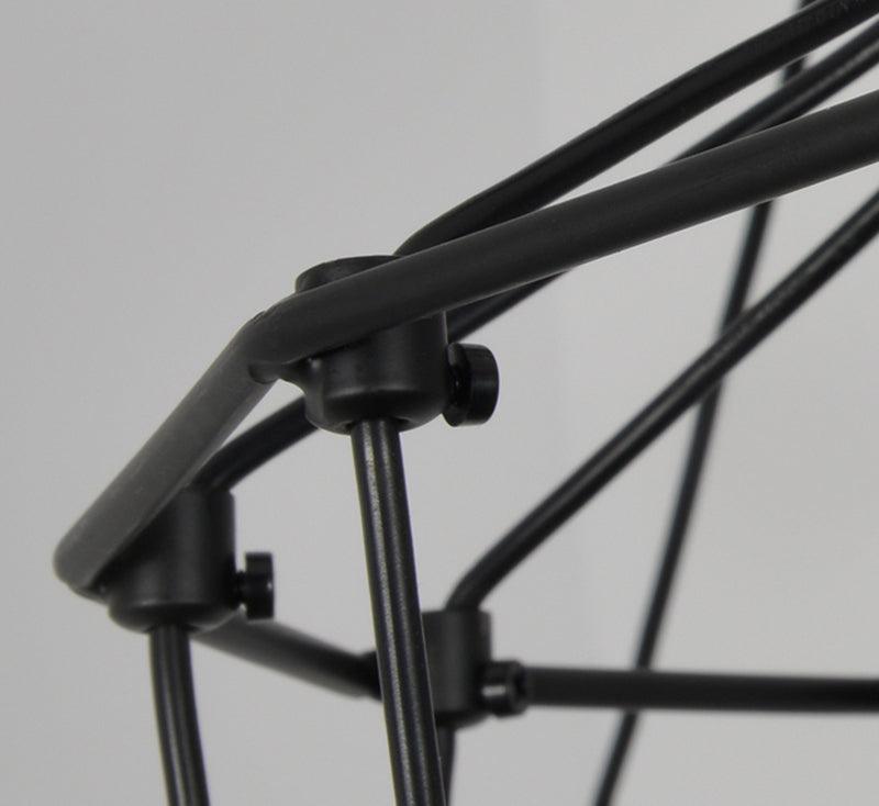 Candeeiro de teto Tevenq com linhas, estrutura de arame preta e LED