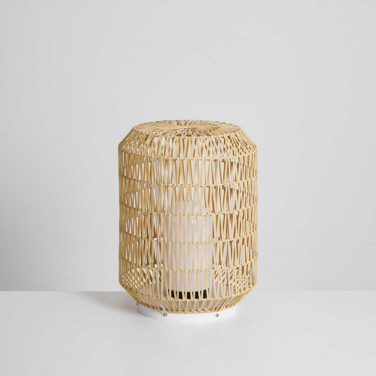 Candeeiro de exterior em rattan entrançado
