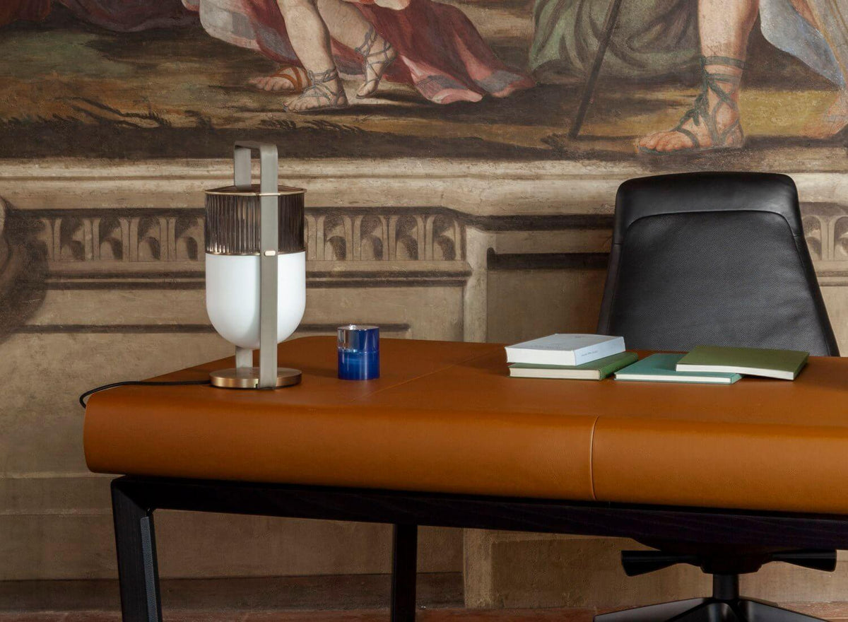 Candeeiro de mesa artístico Kiorven em vidro