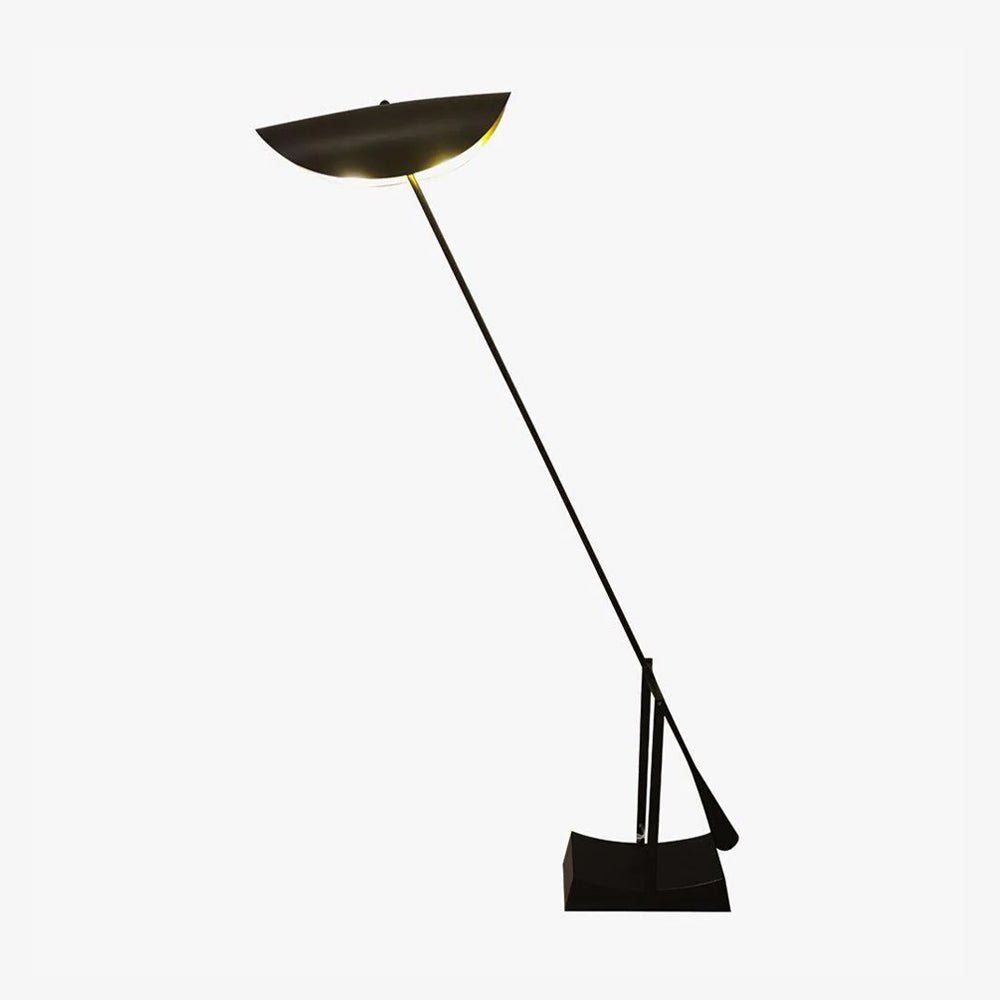 Teriisina golvlampa