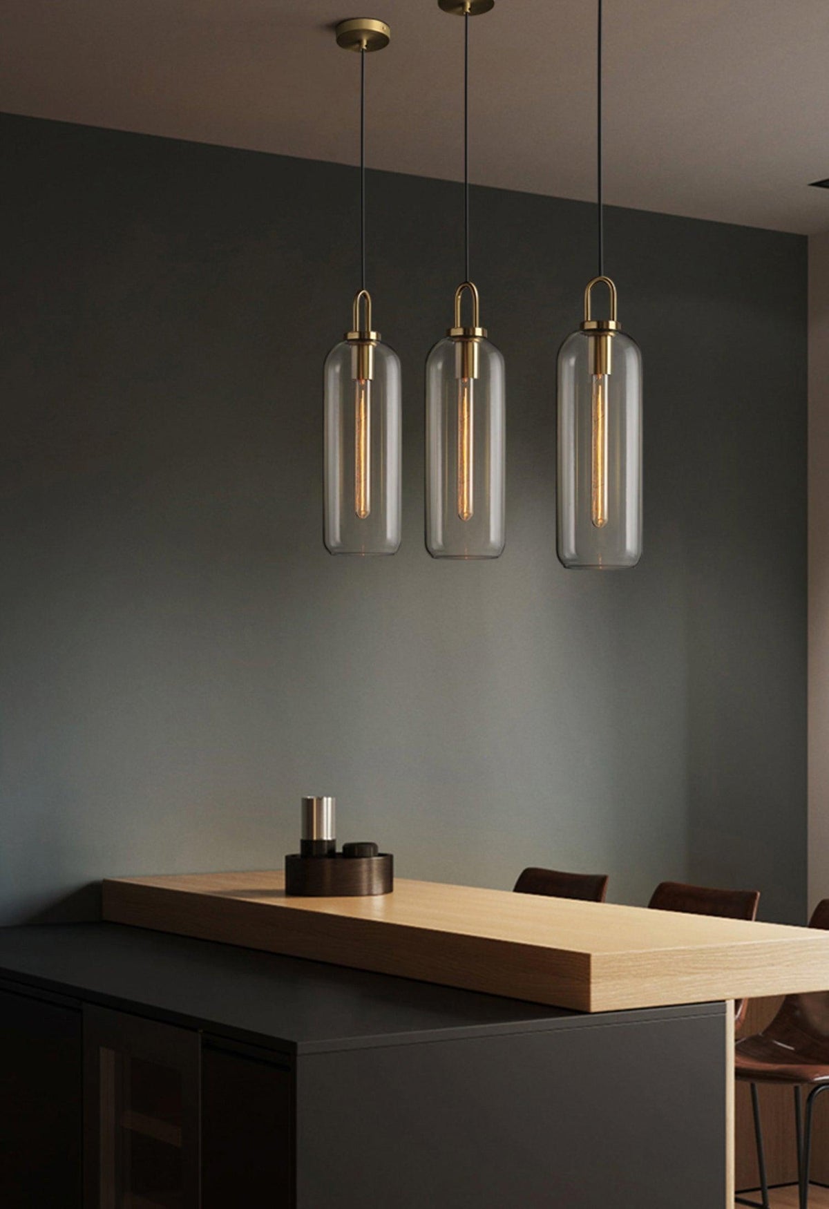 Sevelo pendel i matteret glas, swag-design, justerbar