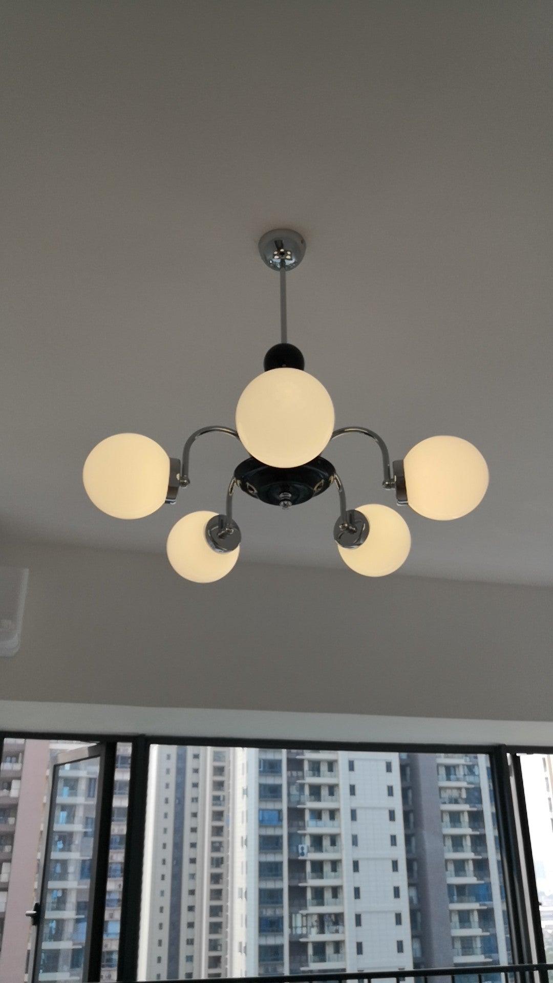 Halion takkrona med stångram och vit