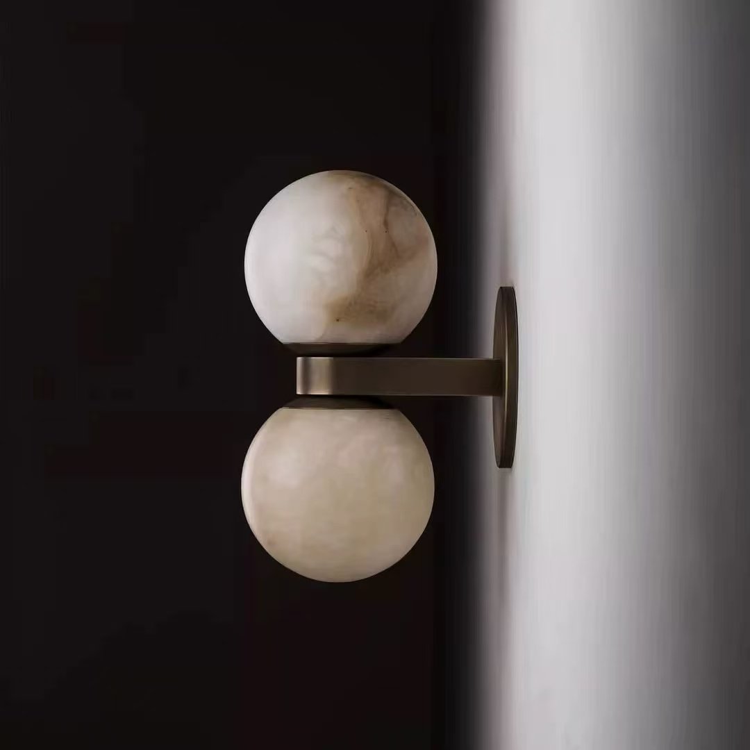Lumenor Alabaster Celestia vägglampa i klotform
