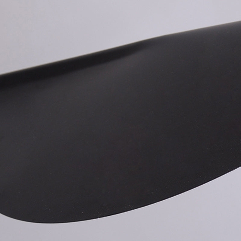 Edge moderne buet gulvlampe i metal, sort