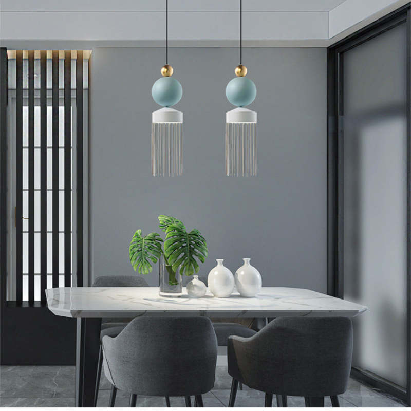 Arisha moderne pendellampe i metal med kvaster