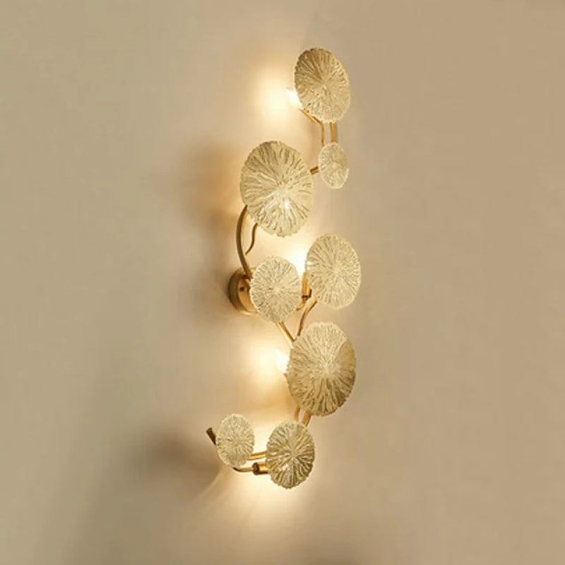 Arisha moderne rund metalvæglampe med lotusblad, guld