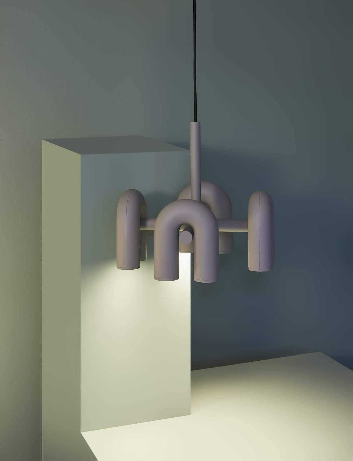 Candelabro em forma de U Cirkus Soroissa