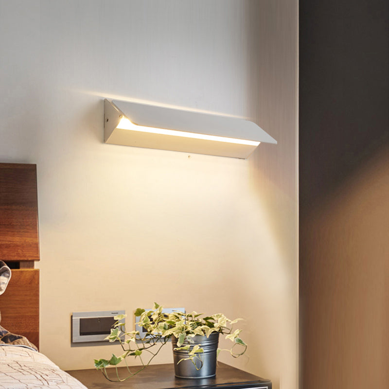 Arisha LED-vägglampa i metall för inomhusbruk, vridbar, vit