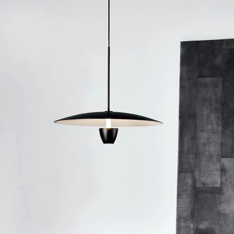 Arisha modern nordisk klusterpendellampa, svart, hattformad