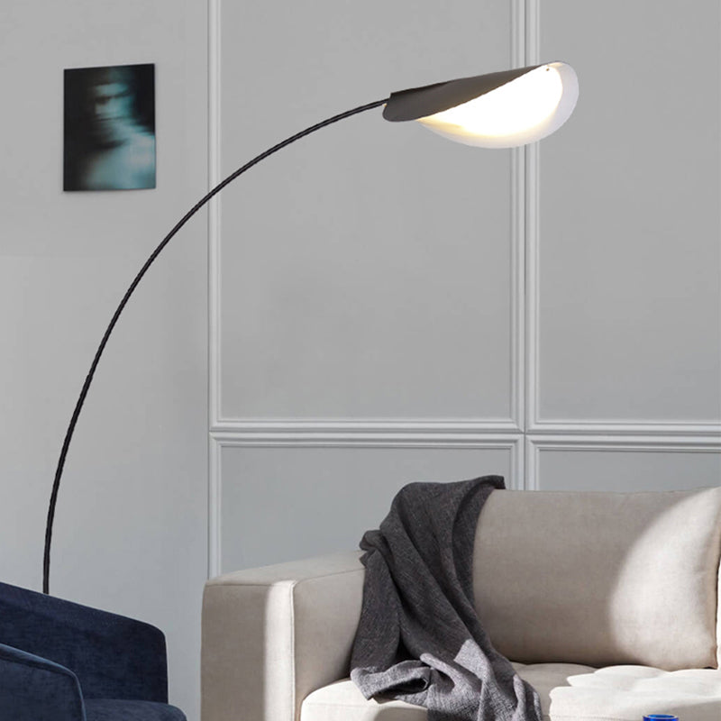 Edge moderne buet gulvlampe i metal, sort