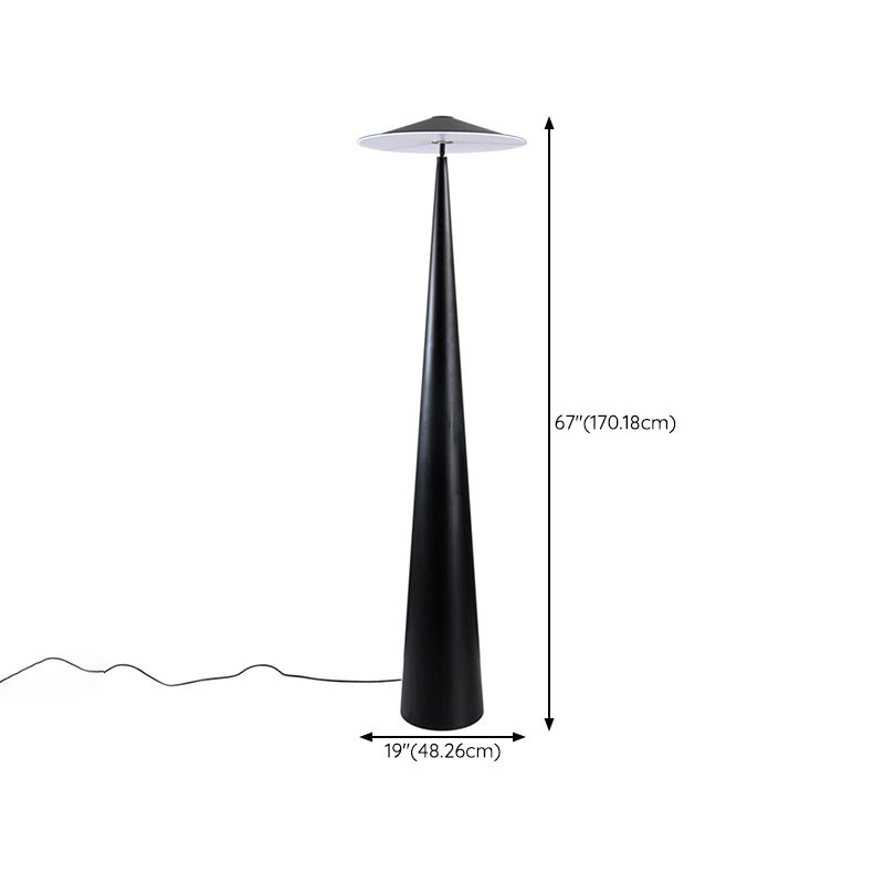 Salgado modern tefatformad golvlampa i metall, svart