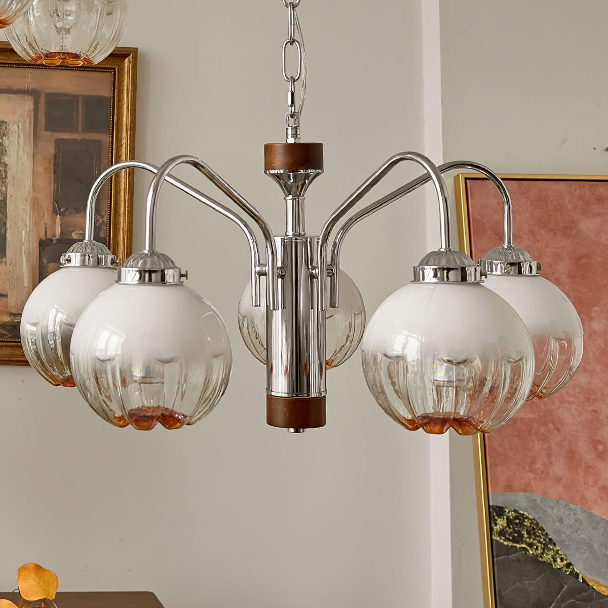 Lustre de vidro e nogueira, nórdico, artístico e com flores Ulliria