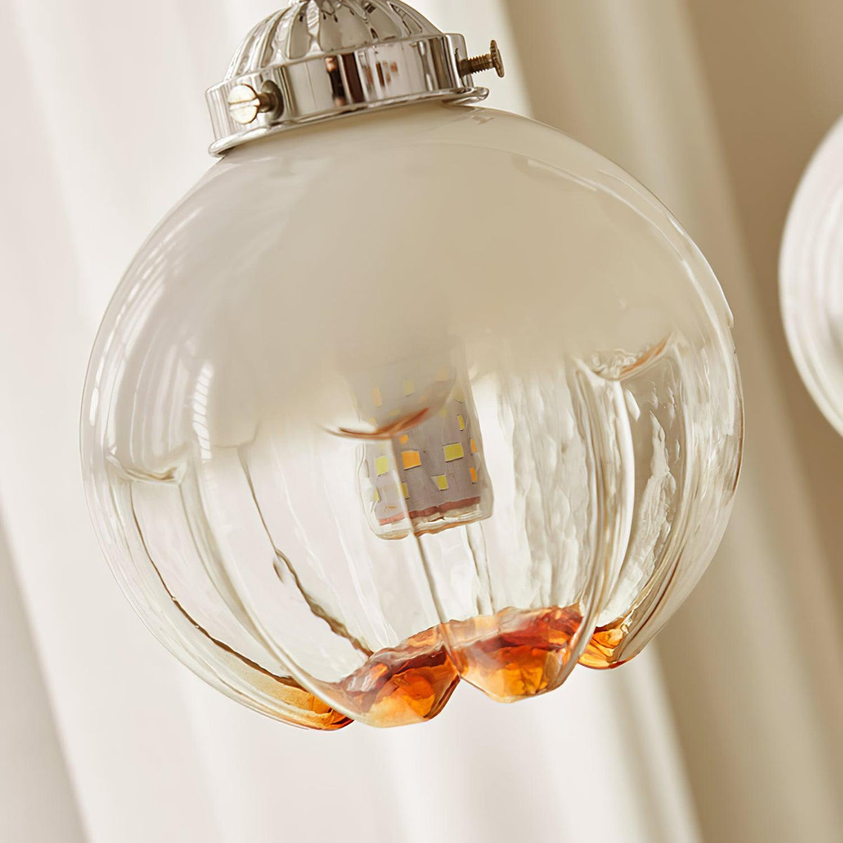 Lustre de vidro e nogueira, nórdico, artístico e com flores Ulliria