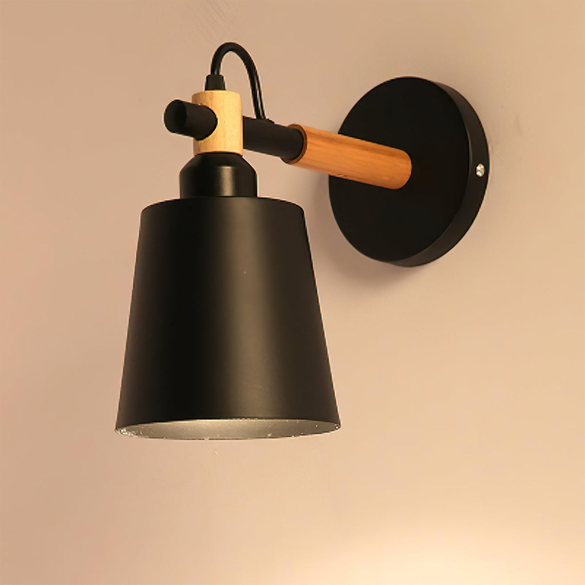 Teriisise vägglampa