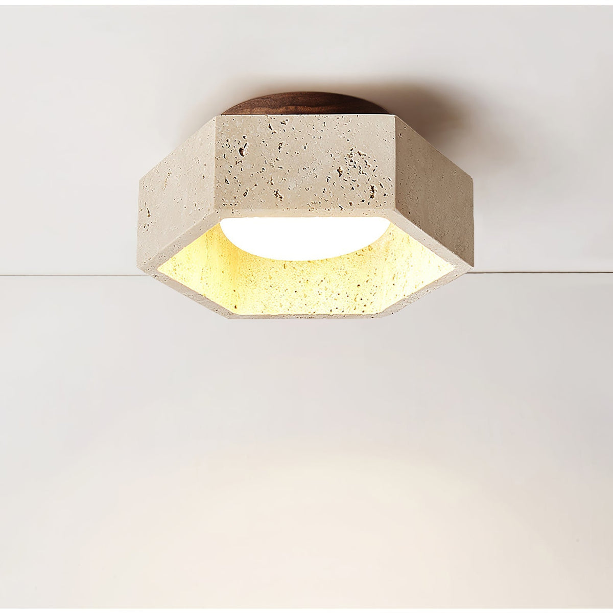 Noriaine loftslampe i travertin