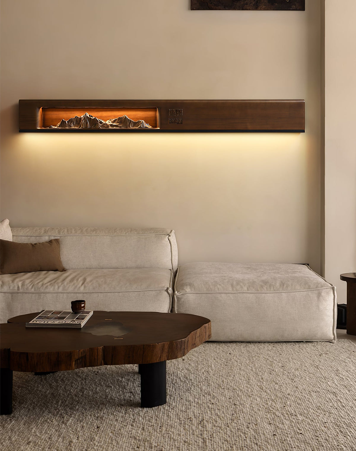 Matthews modern vägglampa i trä