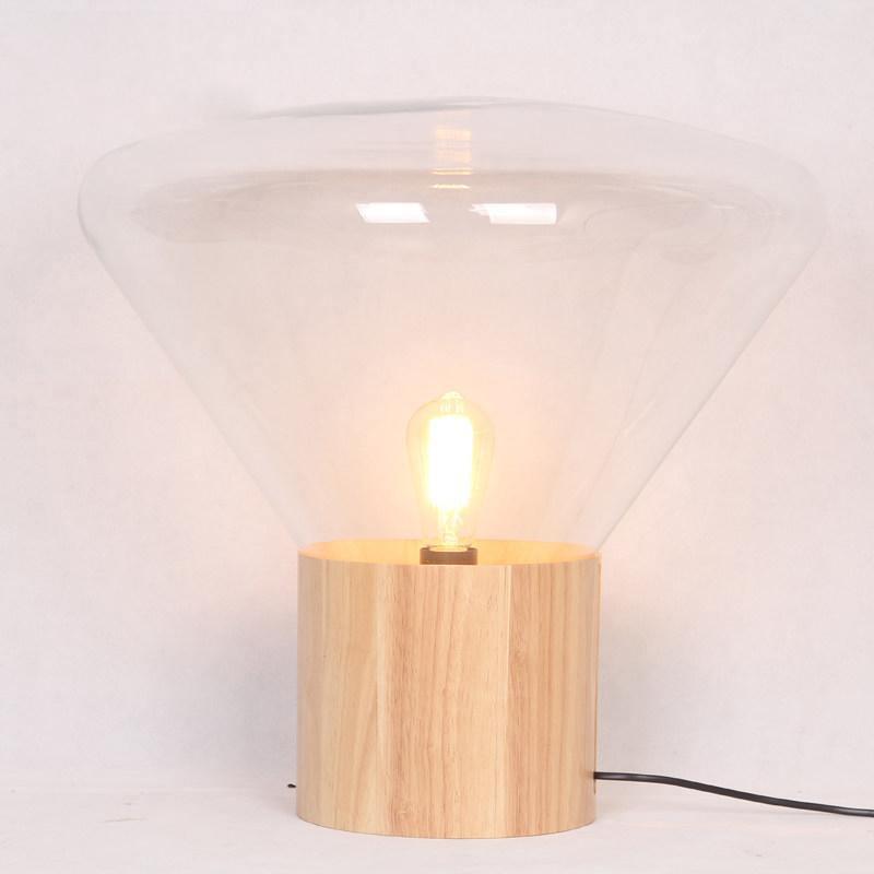 Candeeiro de mesa minimalista em madeira Sylirella