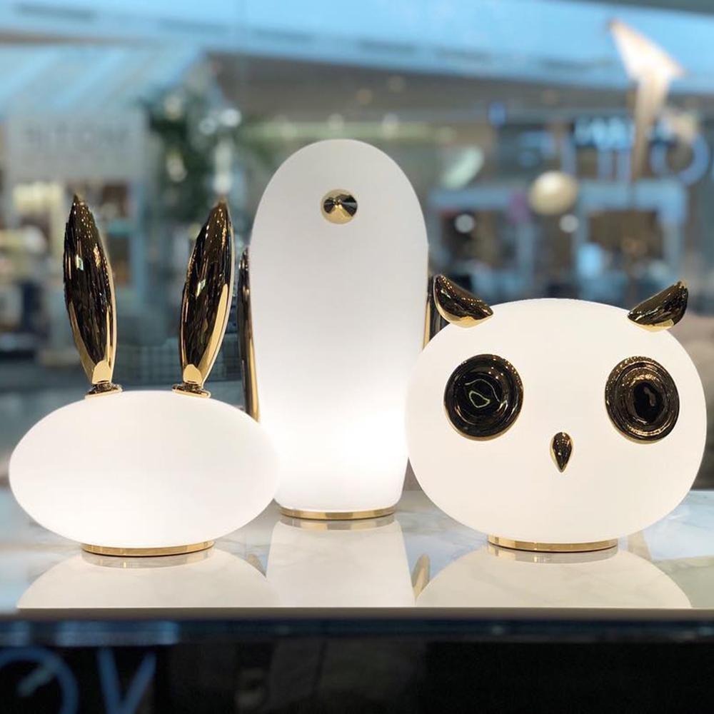 Candeeiro de mesa Marvelian extravagante
