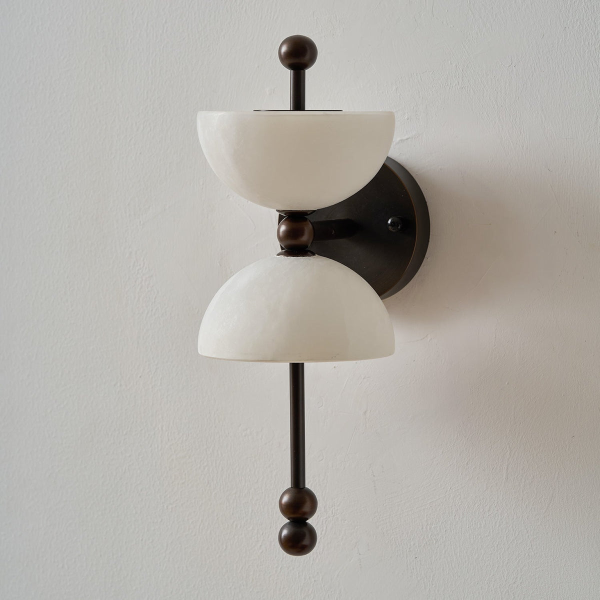 Caluaine vägglampa