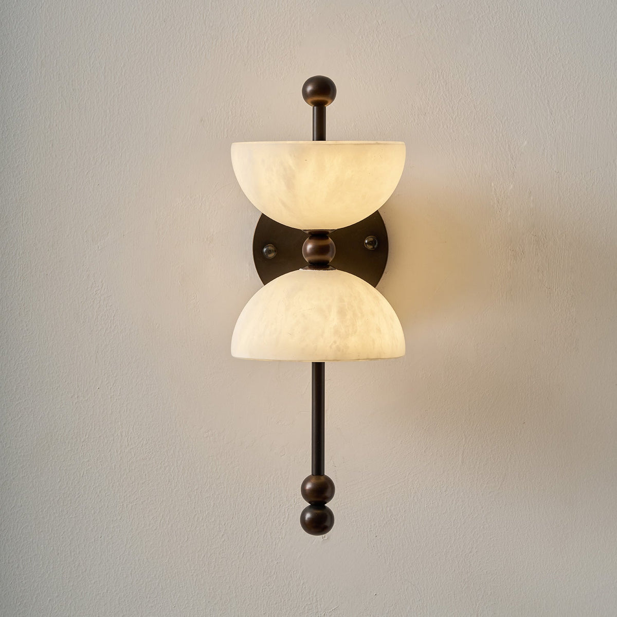 Caluaine vägglampa