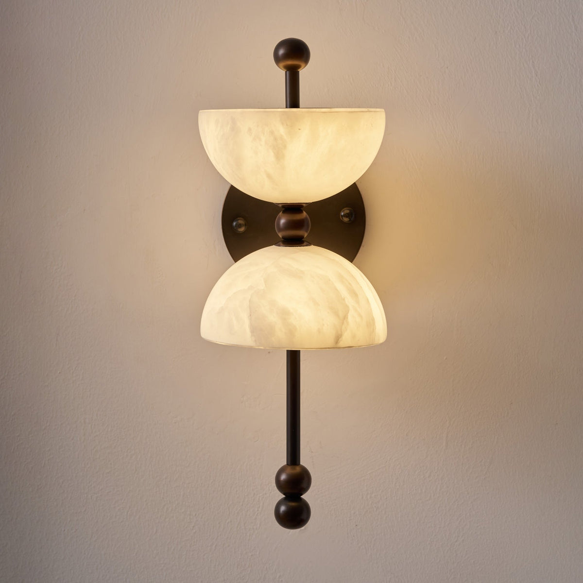 Caluaine vägglampa