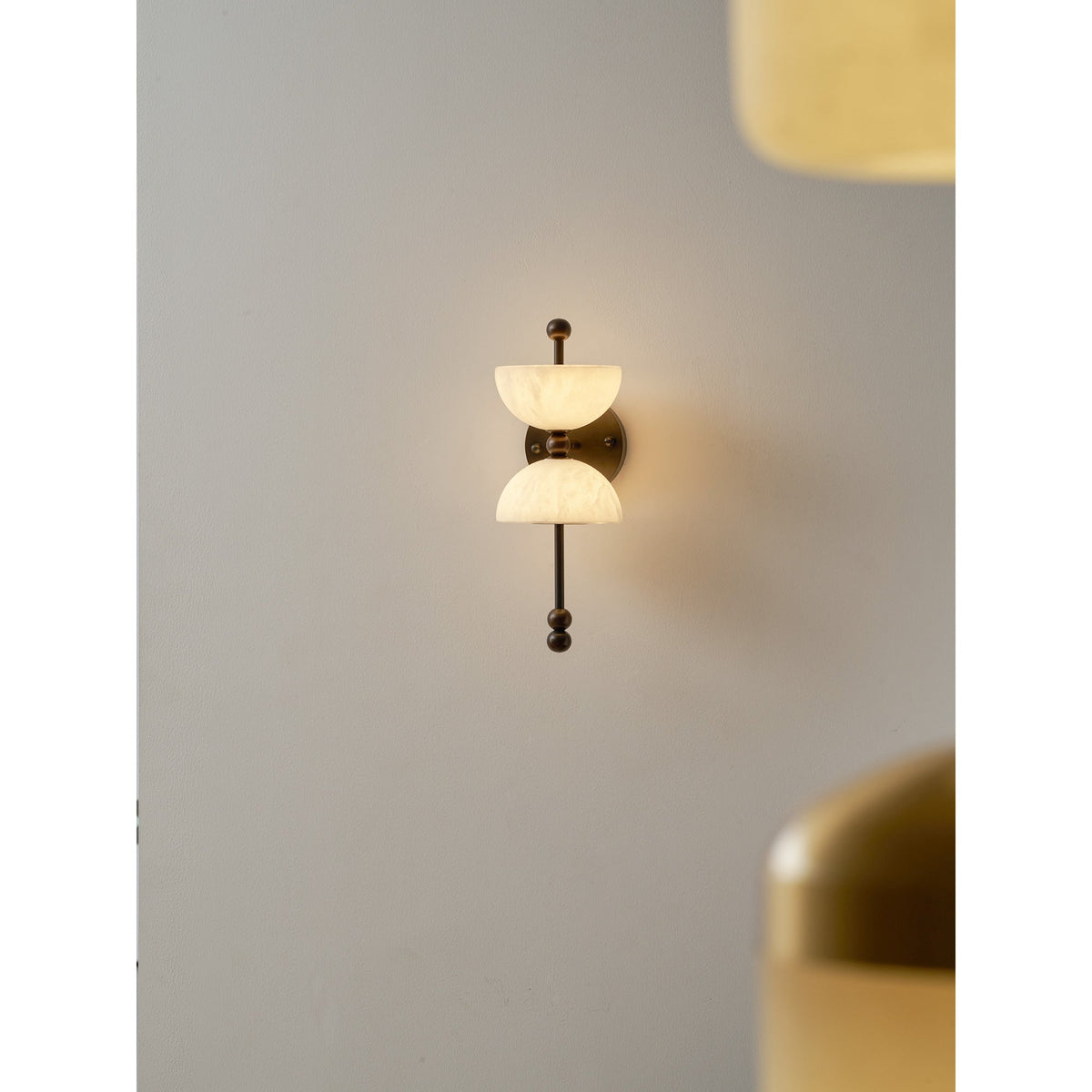 Caluaine vägglampa