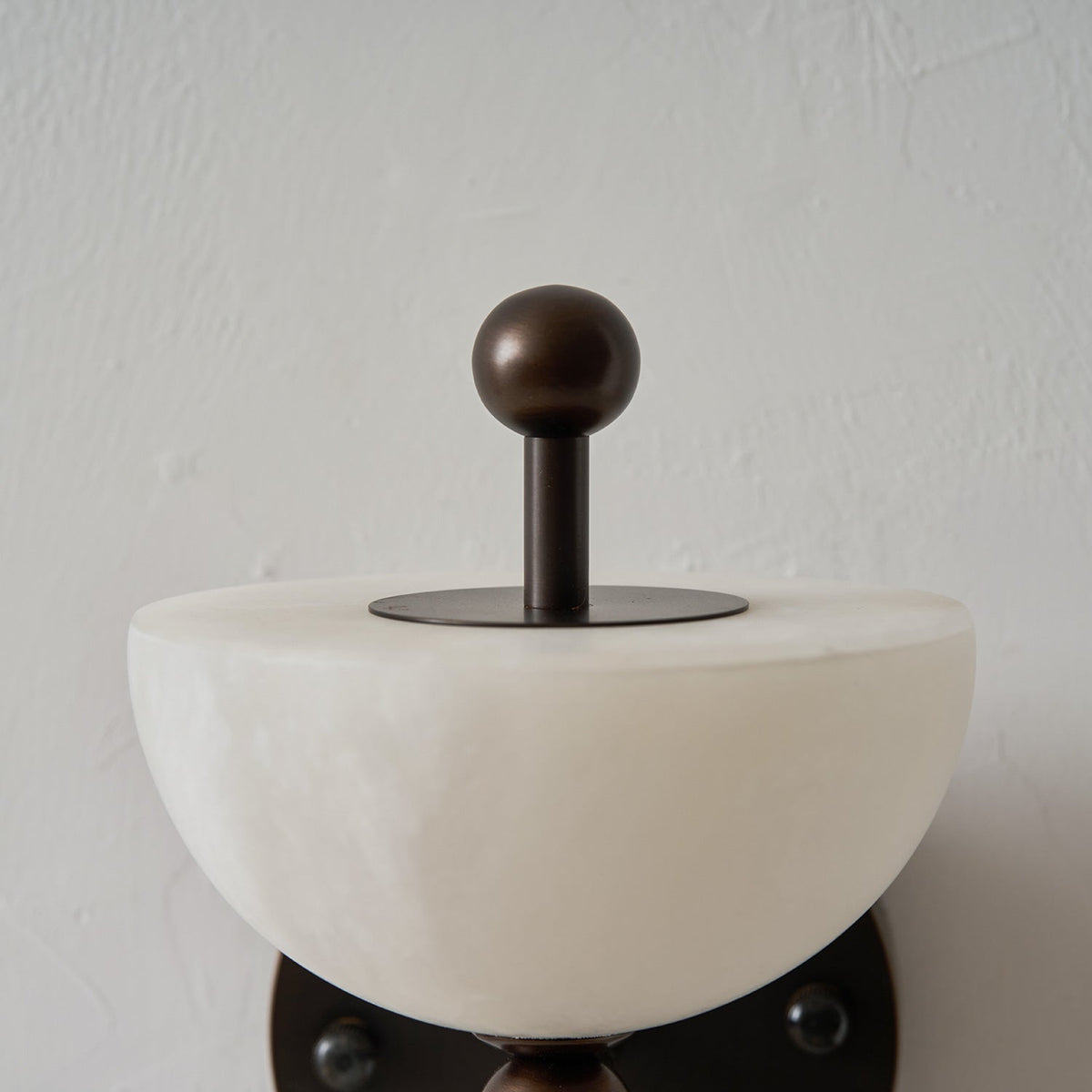 Caluaine vägglampa