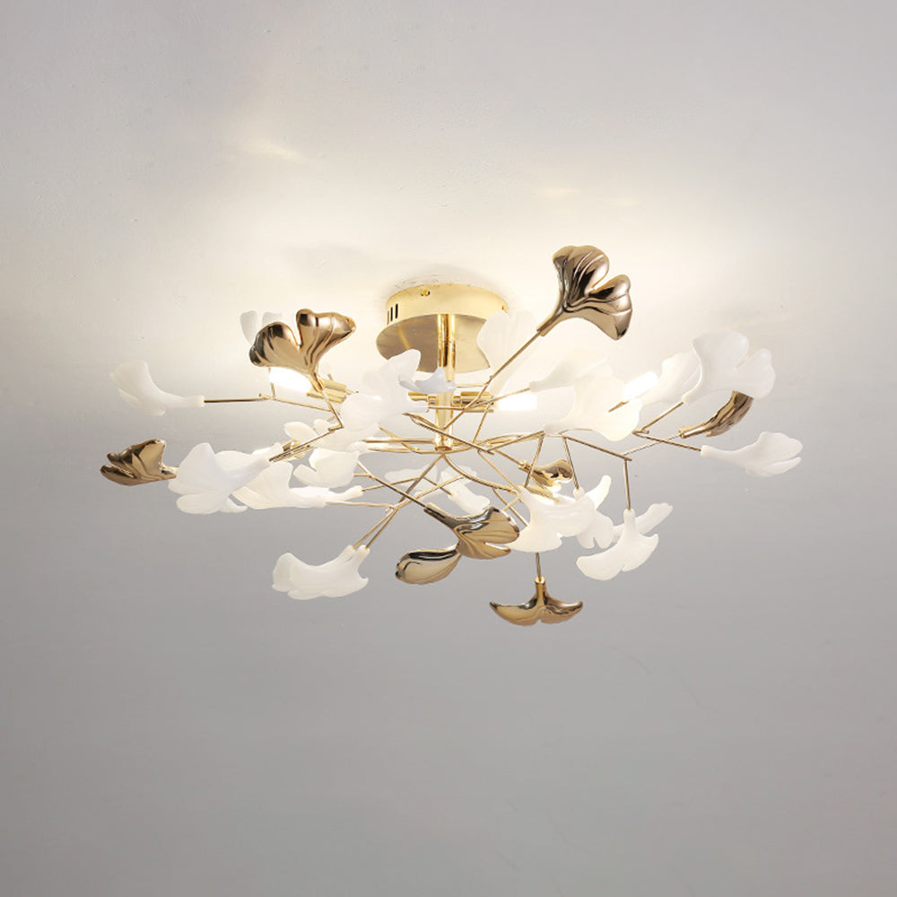Olivia elegant taklampa med bladmotiv i keramik/metall, guld