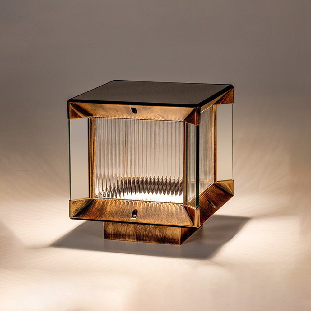 Ray moderne rektangulær udendørs lampe i metal og glas, sort/sort-guld